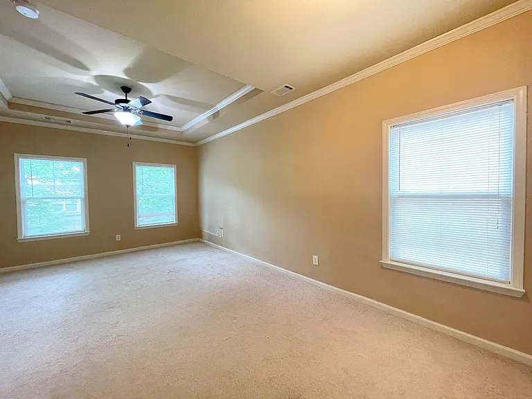 989 Parkside Wood Ct — Photo 16