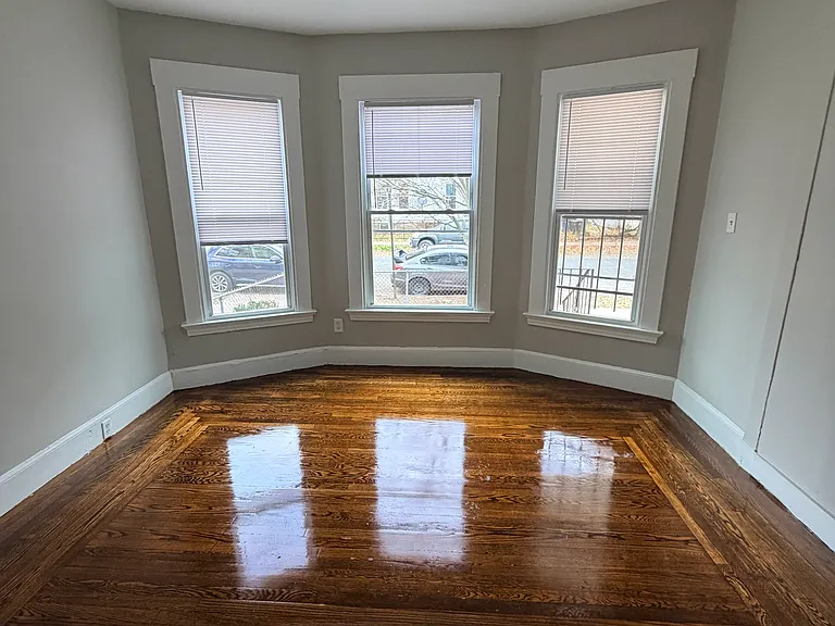 180 Gilbert Ave #A — Photo 3