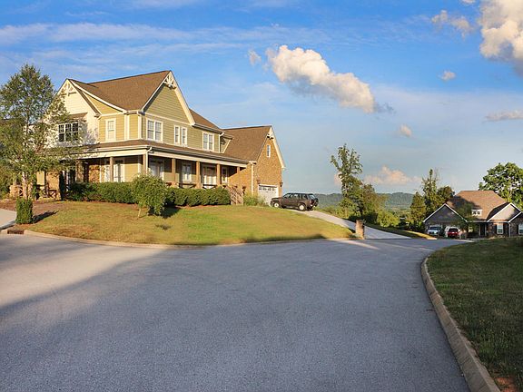 5th image of 8103 Cornell Ln