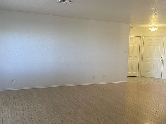2nd image of 5044 S Rainbow Blvd Unit 105