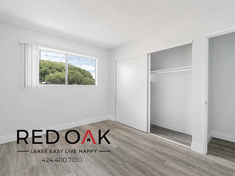 21833 Verne Ave #13 — Photo 4