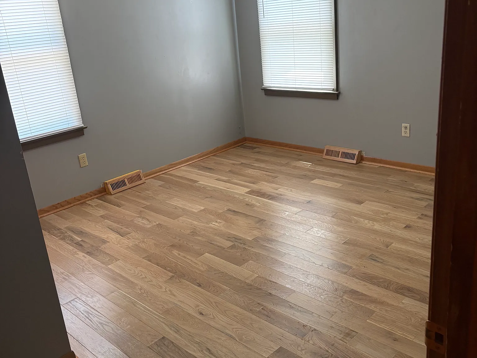 2 bed, 920 sqft, $975 — Photo 2