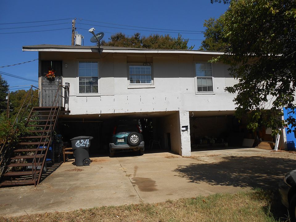 1st image of 624 Olive St