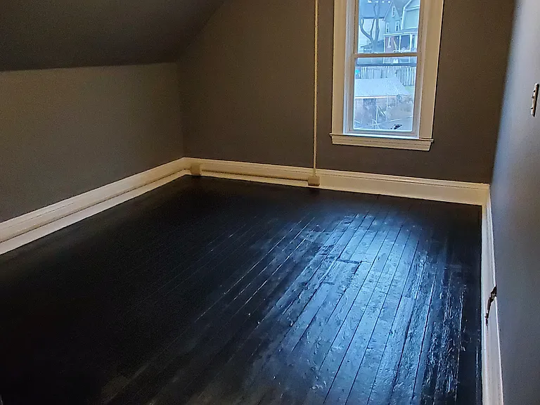 Bedroom-3rd floor