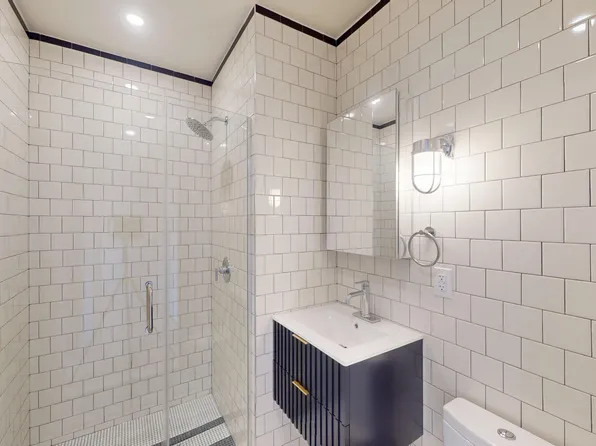 1031 Lorimer Street image 15 of 16