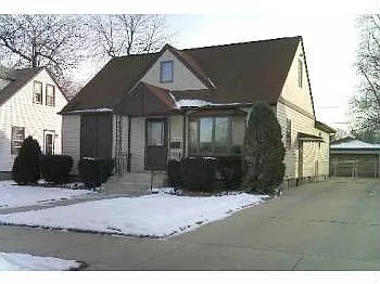 3243 178th St photo 1