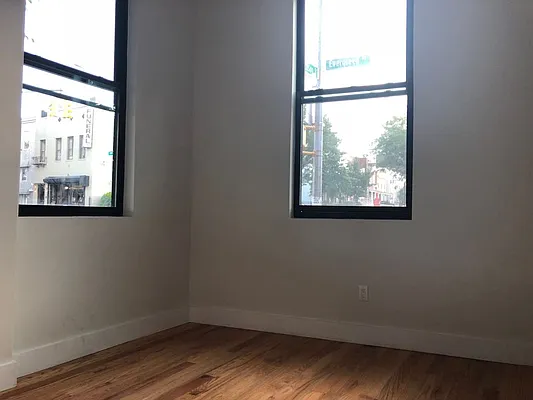 Rented by Premier Metro Realty Corp | media 30