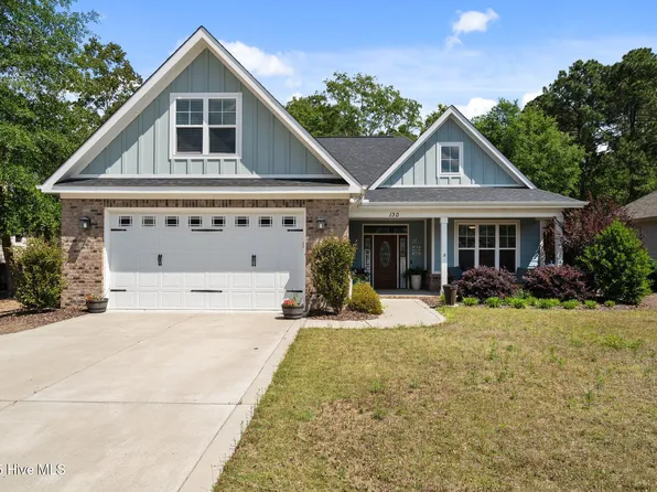130 Heath Ct, West End, NC 27376