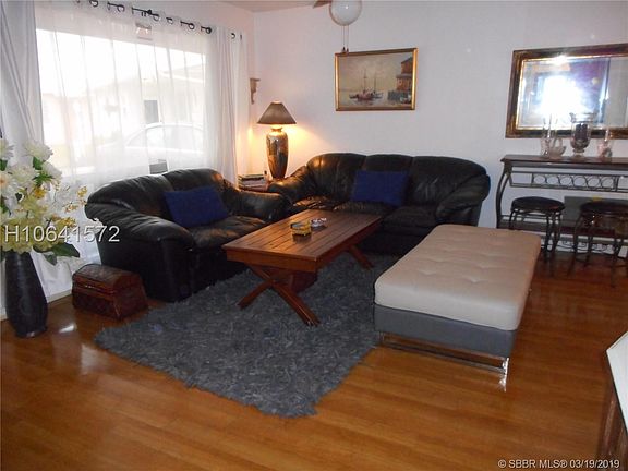 2nd image of 2436 Garland Cir #193