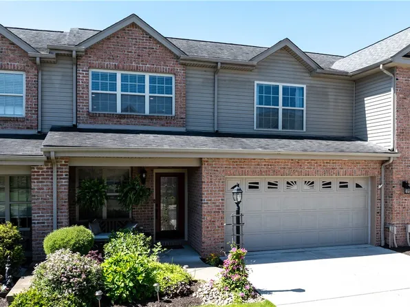 3005 Laura Ln, Lawrence, PA 15055