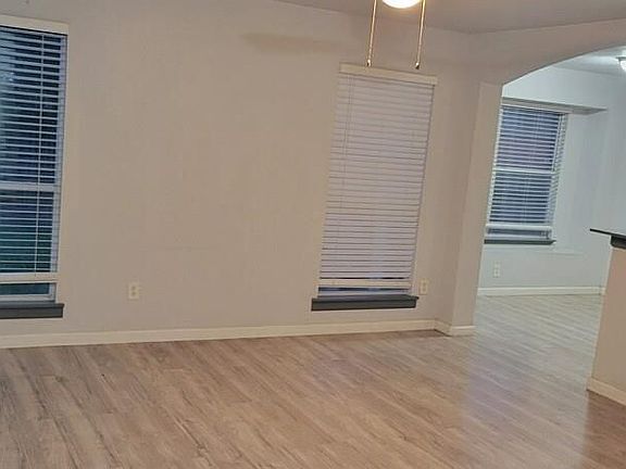 4th image of 15562 Kiplands Bend Dr