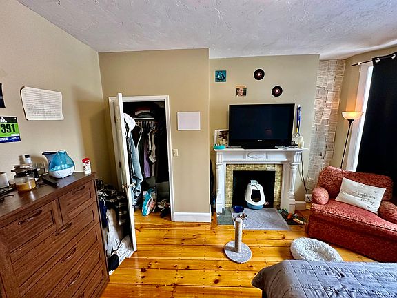 5th image of 17 Highgate St APT 6