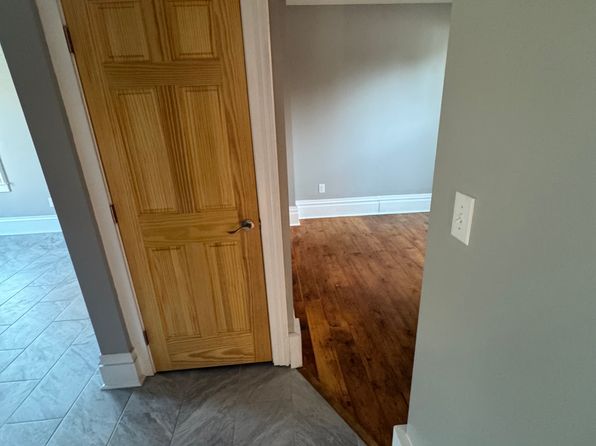 142 Fall St APT A