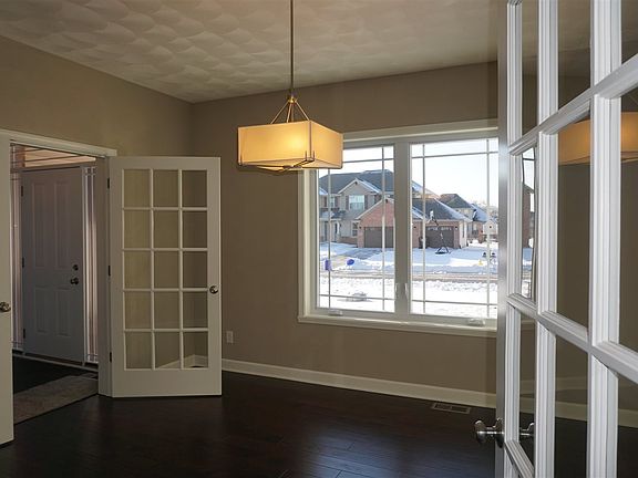2nd image of 1685 Eden Pl