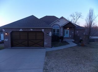 125 Oak Ridge Ct, Branson, MO 65616