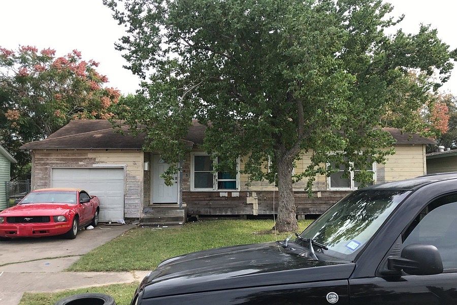 1st image of 645 Collingswood Dr