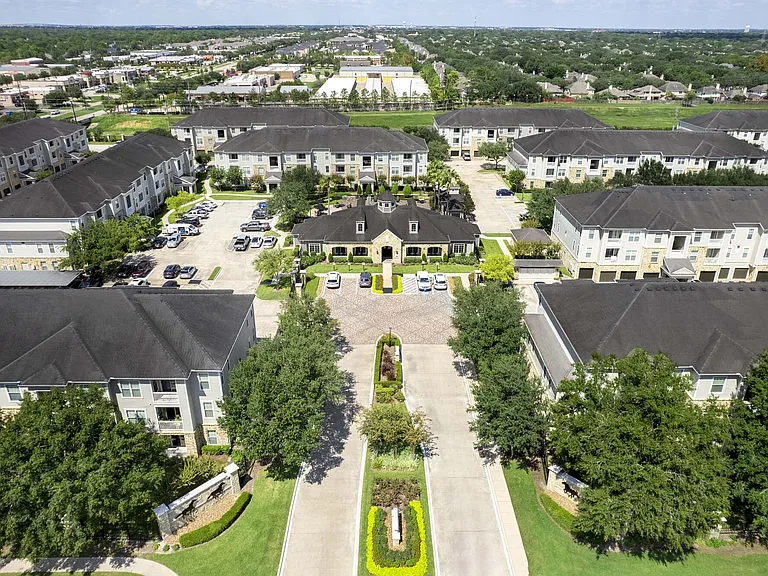 Camden Downs At Cinco Ranch — Photo 32