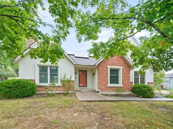 7029 Albervan St, Shawnee, KS 66216