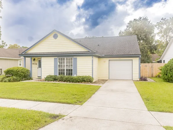 3844 English Colony Dr N, Jacksonville, FL 32257