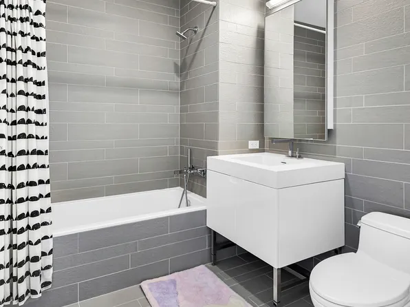 388 Bridge Street image 11 of 23