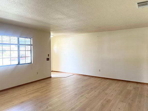 3rd image of 739 Chardonnay Pl