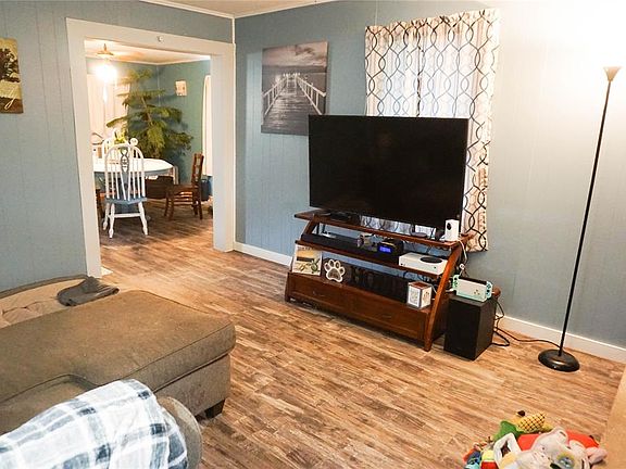 5th image of 56 Delphine St