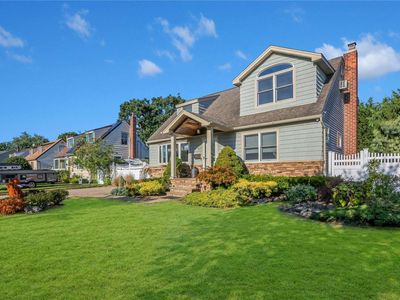 7 Radcliff Lane, Farmingdale, NY, 11735