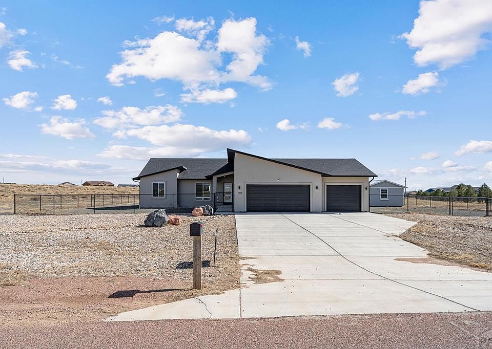 1st image of 1154 E Laramie Ave