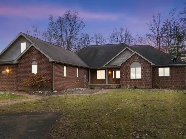 515 S Flint St, South Whitley, IN 46787