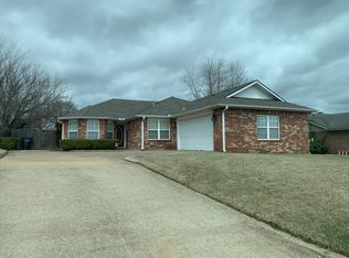 2305 Piney Point Ave, Okmulgee, OK 74447