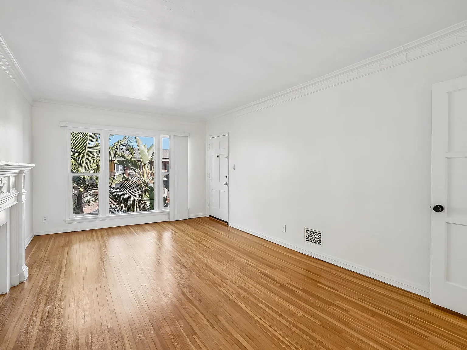 1 bed, 900 sqft, $2,295 — Photo 2
