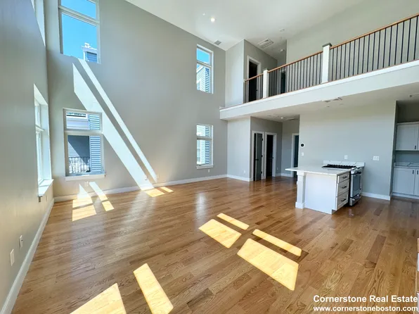 16 Baker Ct, Dorchester, MA