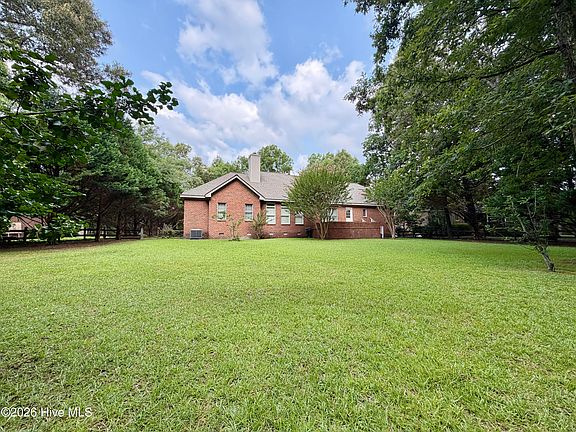 5th image of 109 Drummond Place
