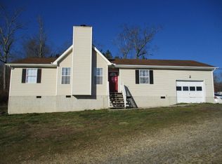 210 Arabian Dr, Tunnel Hill, GA 30755