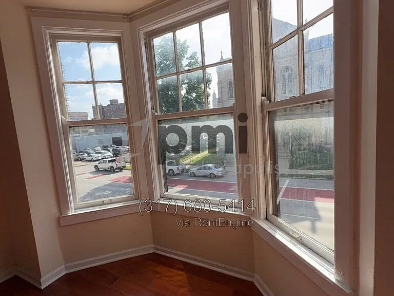 Indy Downtown Colonial Apartments — Photo 41