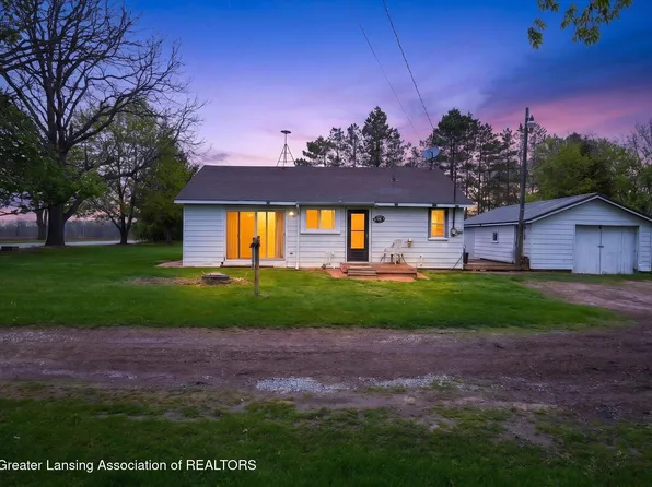 6834 N Wacousta Rd, Fowler, MI 48835