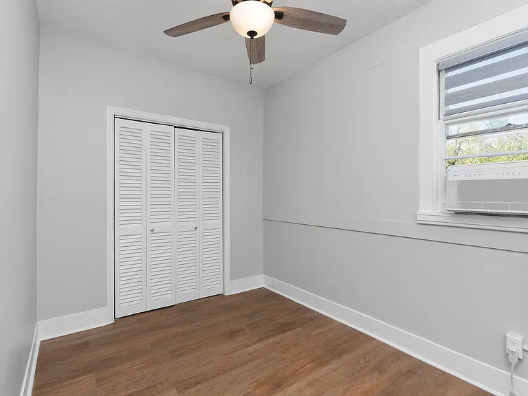 215 E Beverley St #3 — Photo 12