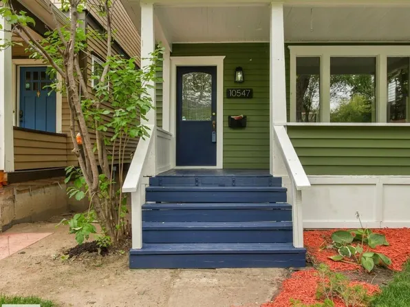 10547 126th St NW, Edmonton, AB T5N 1V2