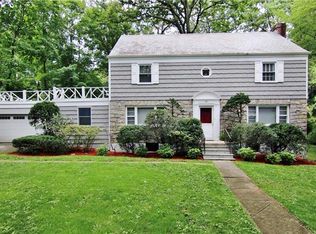 100 Barnard Rd, New Rochelle, NY 10801