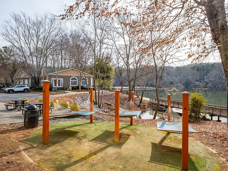 The Lake House at Martins Landing — Photo 22