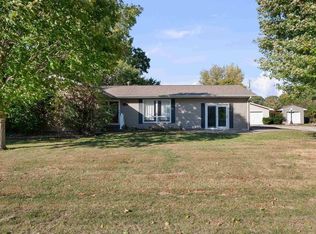 202 5th St, Matherville, IL 61263
