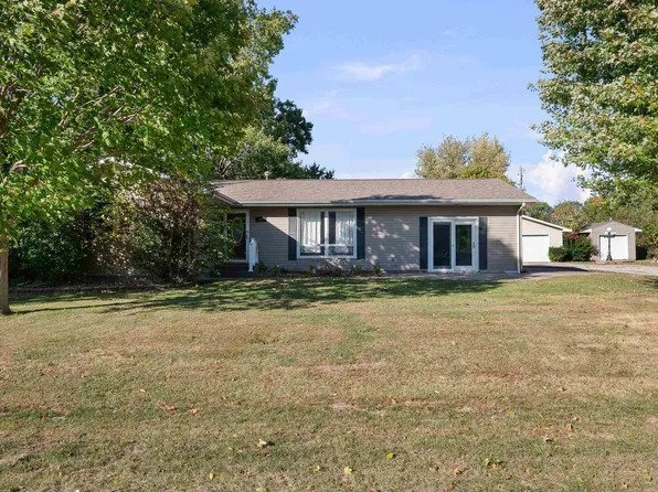 202 5th St, Matherville, IL 61263