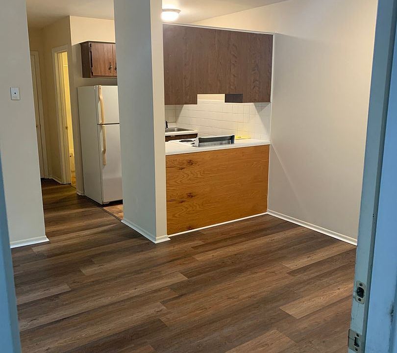 1st image of 1210 E Sanpat Ln #4