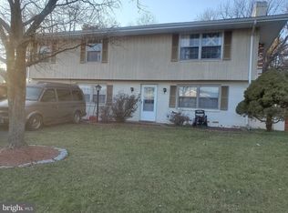 1807 N Brunswick St, Sterling, VA 20164