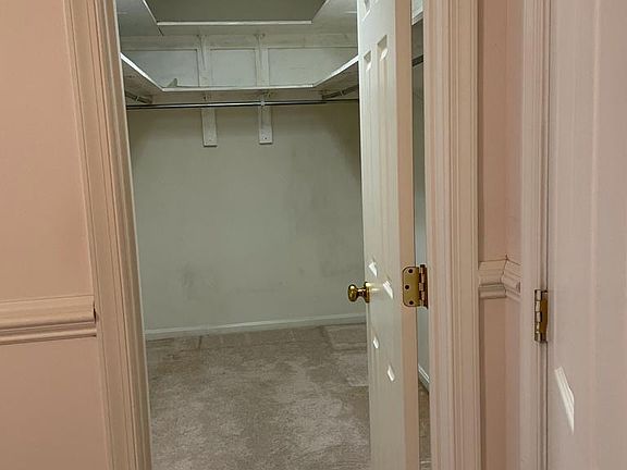 5th image of 6553 Creek Run Dr