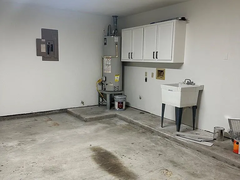 714 Winddrift St — Photo 21
