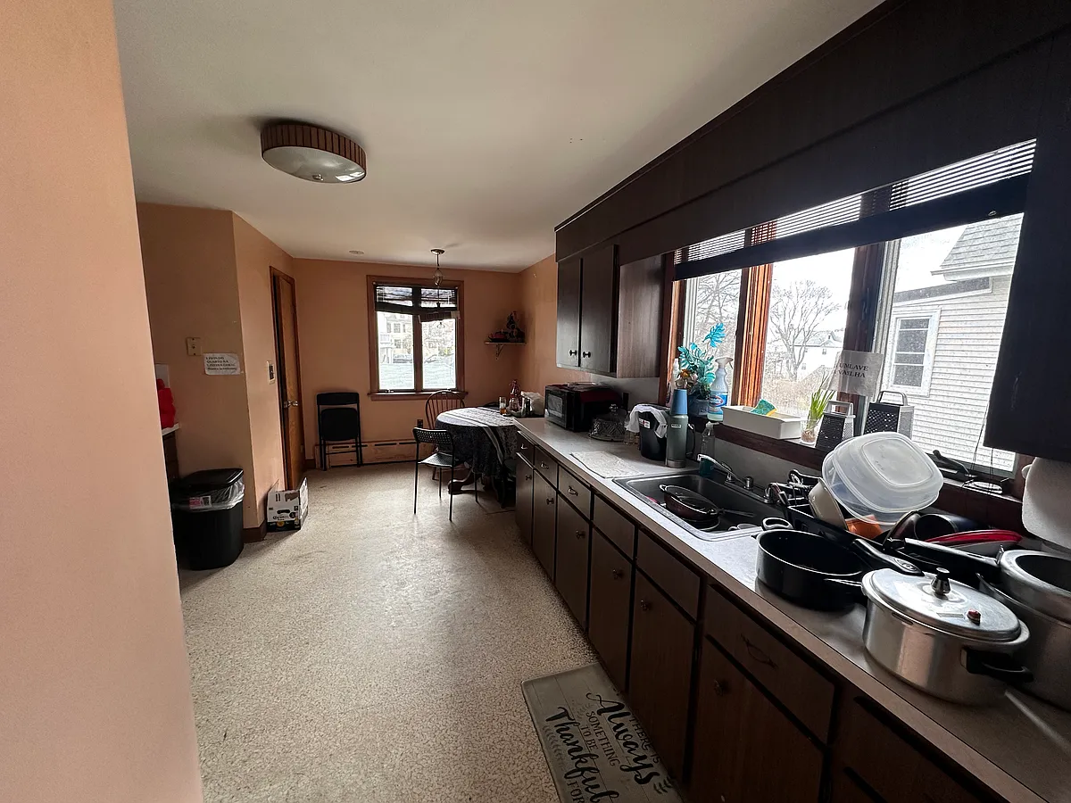 Building Photo - 91 Waverly St #2
