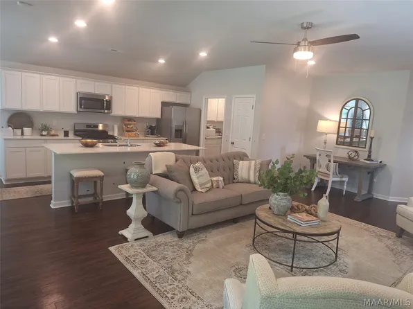 45 Spanish Ct, Eclectic, AL 36024