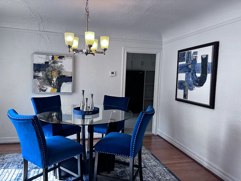 908 NW 42nd St #1 — Photo 4