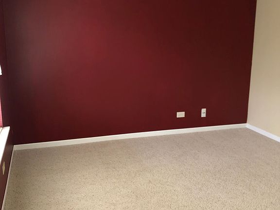 5th image of 208 Glengarry Dr #4-302